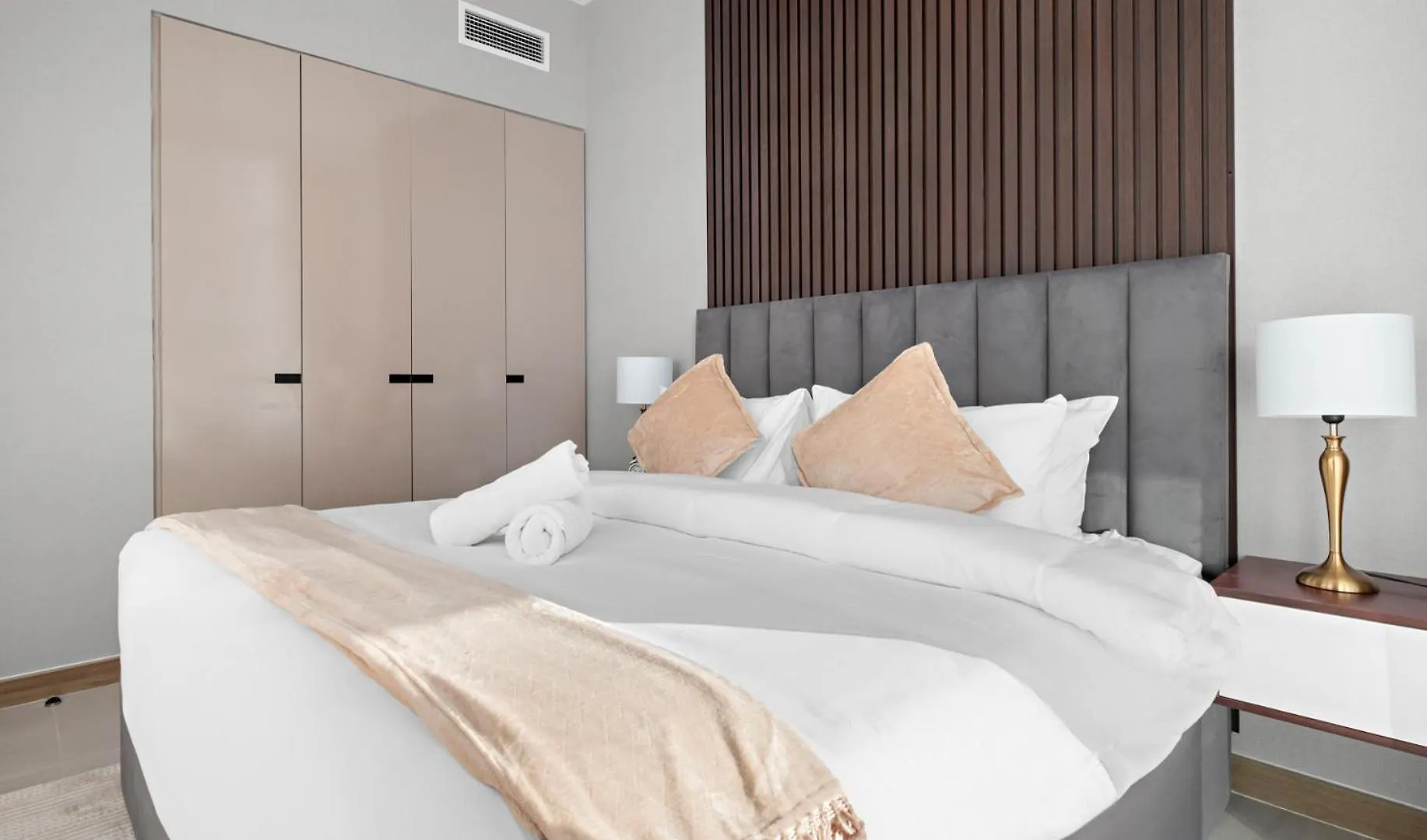 A-Living Elegant 1Br Apartment Near Dubai Mall & Burj Khalifa In Missoni Tower United Arab Emirates