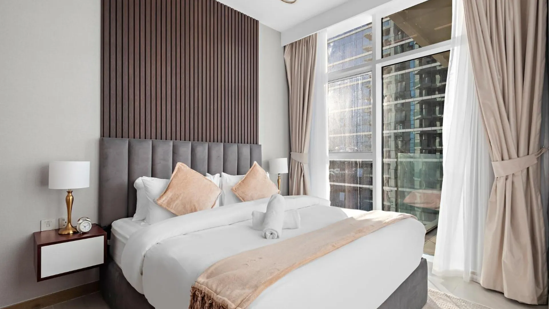 A-Living Elegant 1Br Apartment Near Dubai Mall & Burj Khalifa In Missoni Tower location